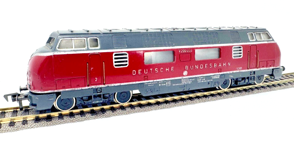 Fleischmann 1381 Diesellok V 200 035 DB - mit dunkelgrauem Dach - HO H0 1:87