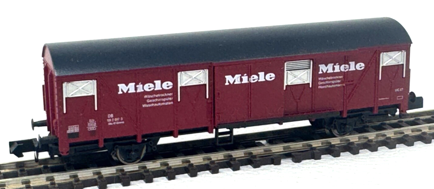 Arnold N 4420-15 Gedeckter Güterwagen Miele - 151 2 017-3 DB - Spur N - 1:160